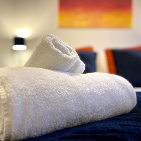 Bright & Cosy One Bedroom Apartment - 2 Beds - Perfect Base In 彼索普斯托福 外观 照片
